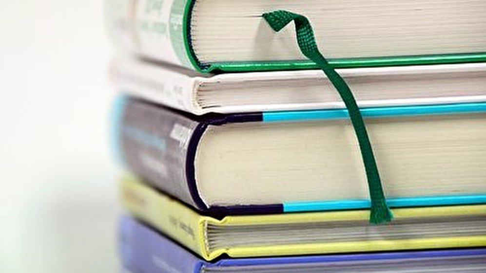 books-1943625__340.jpg