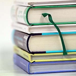 books-1943625__340.jpg